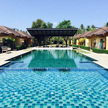 Green Adamas Resort Chumphon Exterior foto