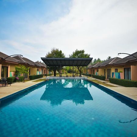 Green Adamas Resort Chumphon Exterior foto